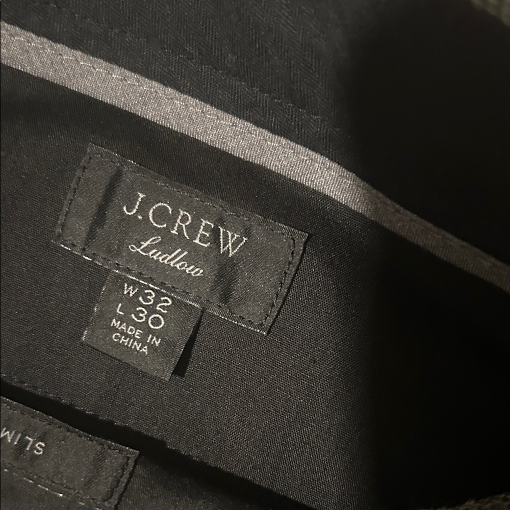 Men's Four Season Wool Ludlow Gray Checkered Suit (38s) and pants (32x30) - Picture 4 of 4